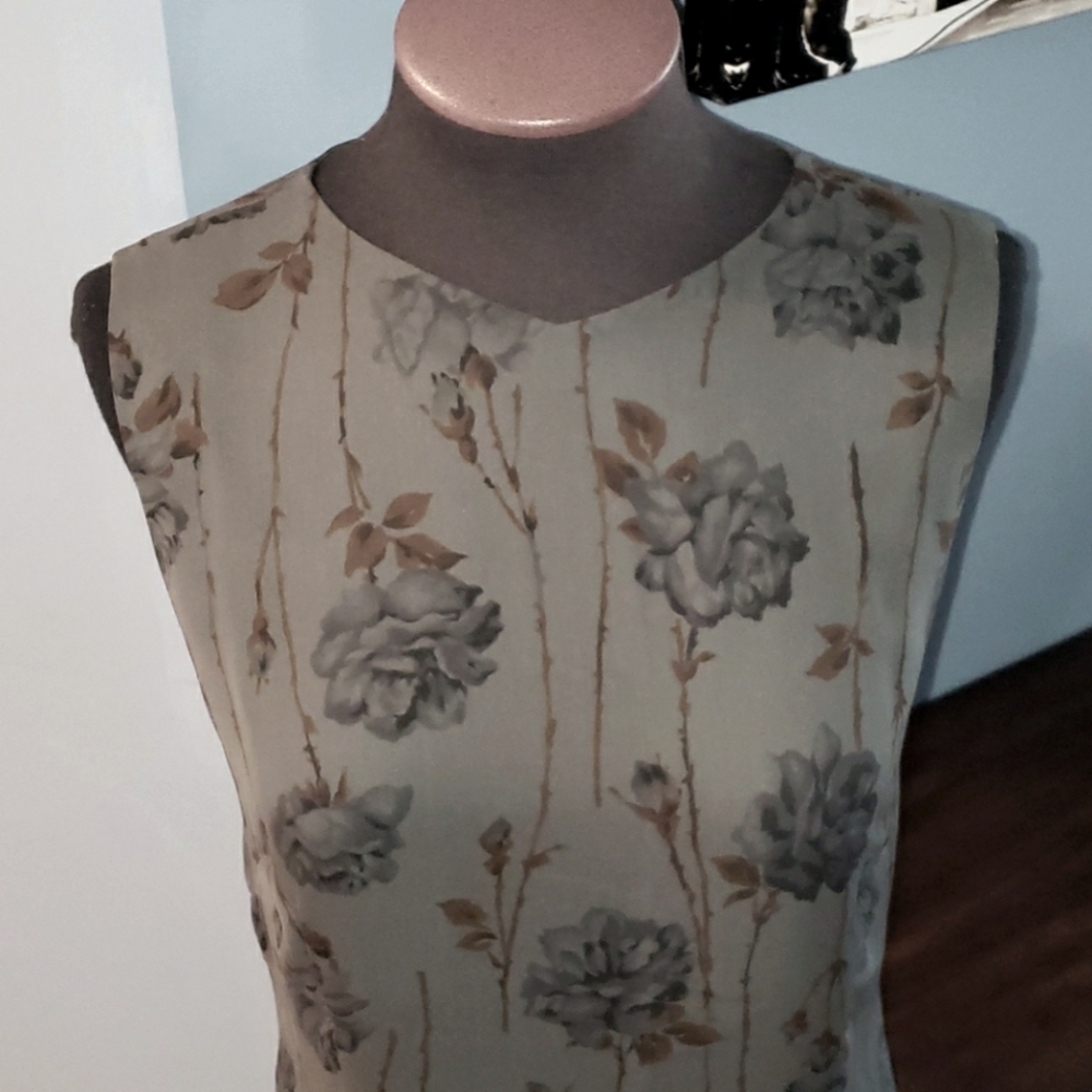 Banana Republic silk sleeveless dress